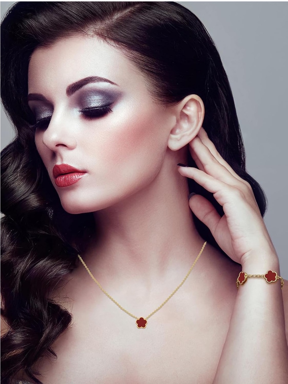 Gold-Tone Clover Pendant Necklace in Red by